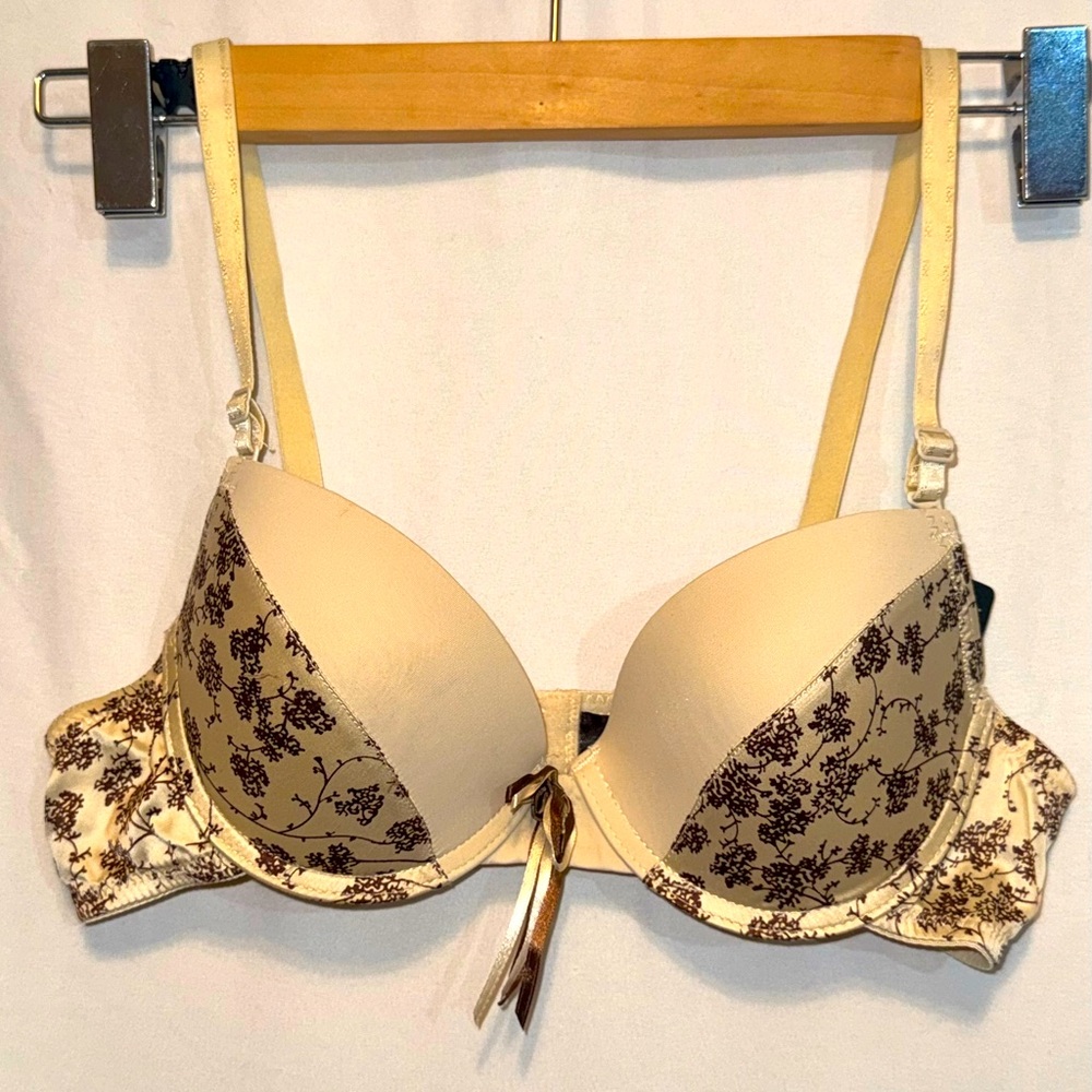 NWT Padded Adjustable Bra by Silver Lining Size 34B